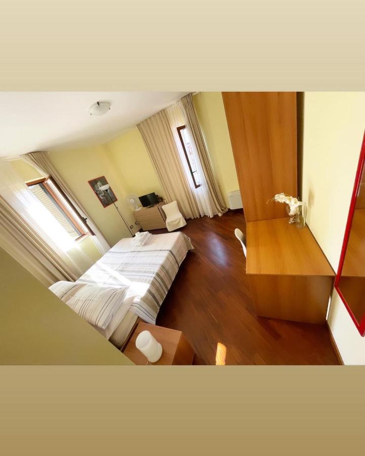 Casapulla Dino'S B&B المظهر الخارجي الصورة