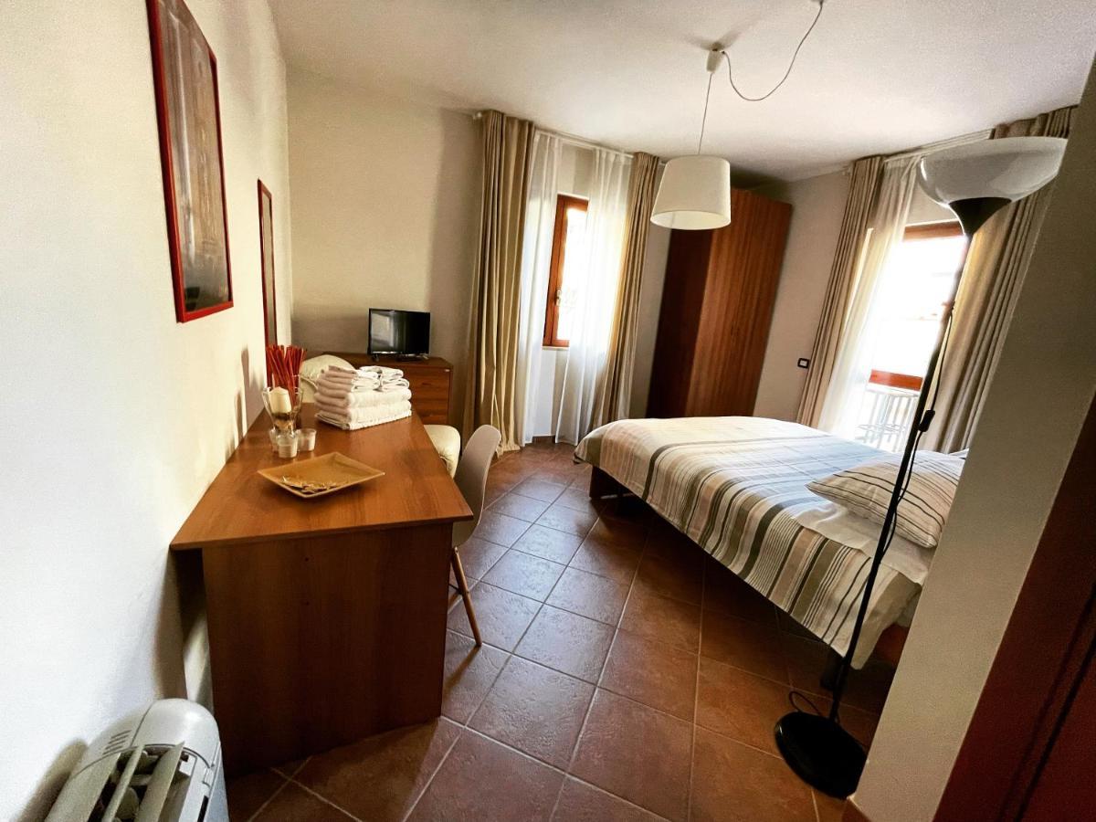 Casapulla Dino'S B&B المظهر الخارجي الصورة